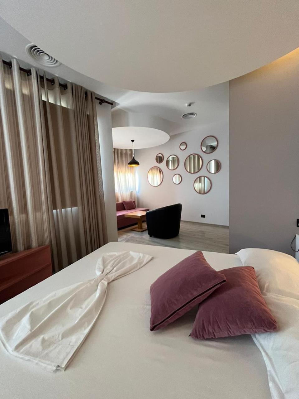 Icon Hotel Vlorë Eksteriør billede