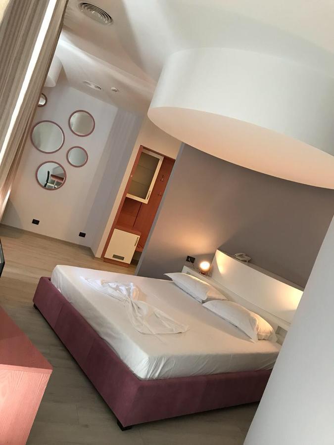 Icon Hotel Vlorë Eksteriør billede