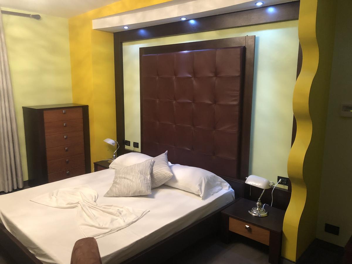 Icon Hotel Vlorë Eksteriør billede