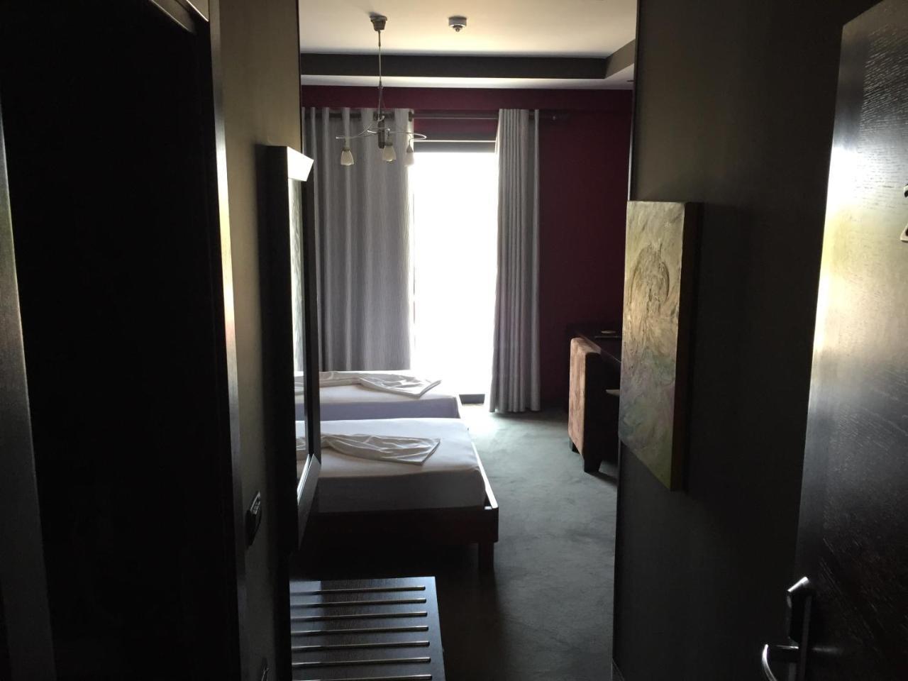 Icon Hotel Vlorë Eksteriør billede